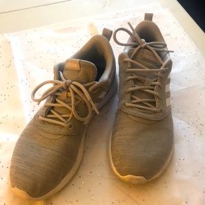 GREY ADDIDAS ATHLETIC SHOES SIZE 9